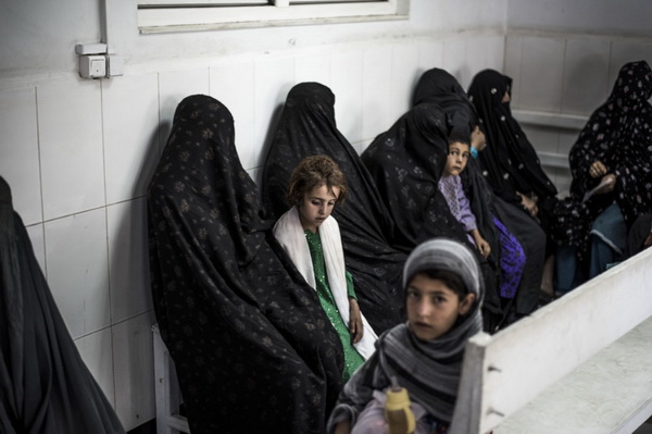 افغانستان یک هفته در بیمارستان