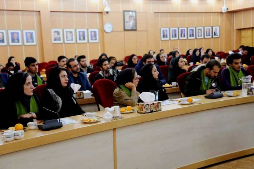 خبر خوش استخدامی معاون رئیس جمهور در یاسوج / اعتراض به یک سهل انگاری زیست محیطی در استانداری و واکنش استاندار + فیلم خبر خوش استخدامی معاون رئیس جمهور در یاسوج / اعتراض به یک سهل انگاری زیست محیطی در استانداری و واکنش استاندار + فیلم