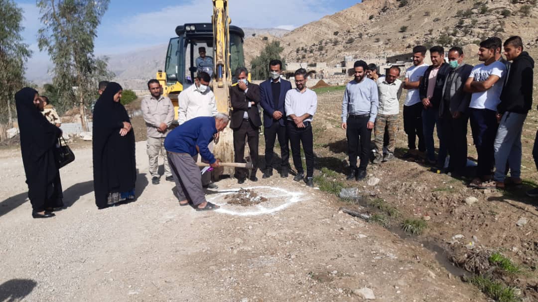 وقتی نهاد آبادانی و پیشرفت لنده کار با مردم را در روستای آبرزگه معنی میکند+تصاویر