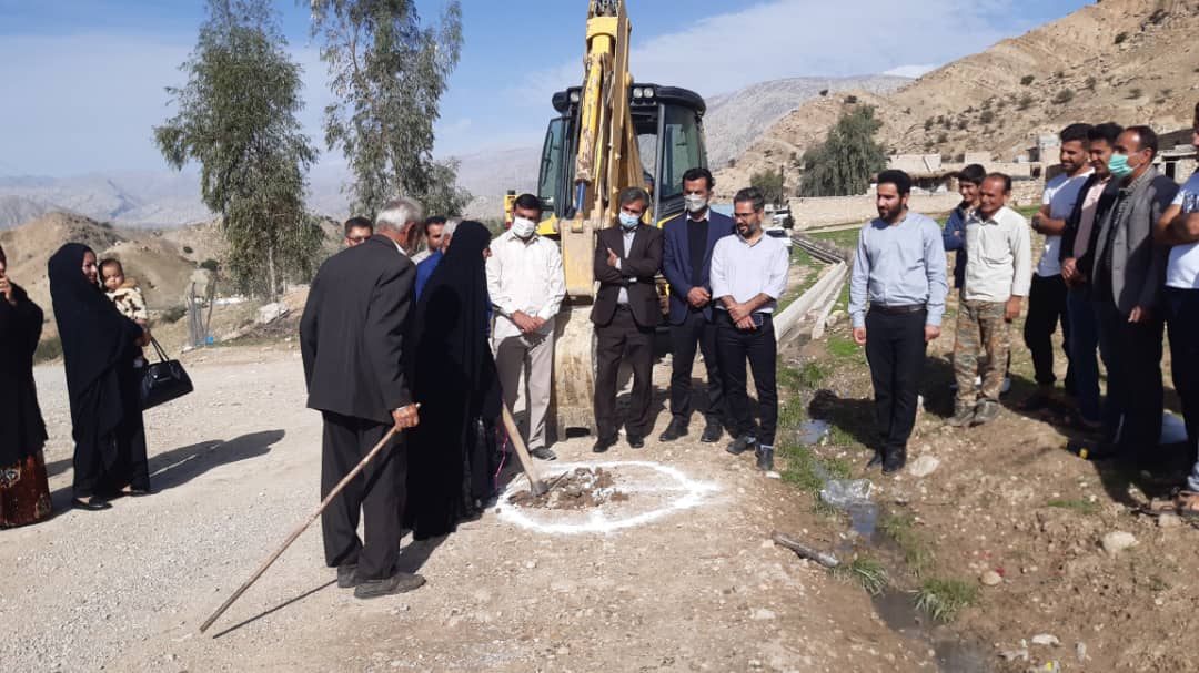 وقتی نهاد آبادانی و پیشرفت لنده کار با مردم را در روستای آبرزگه معنی میکند+تصاویر