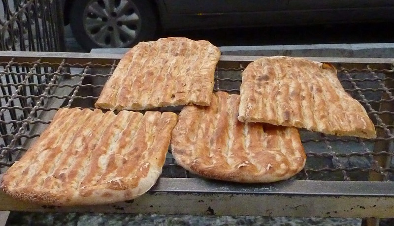 نان ۵۰ درصد گران شد! نان ۵۰ درصد گران شد!