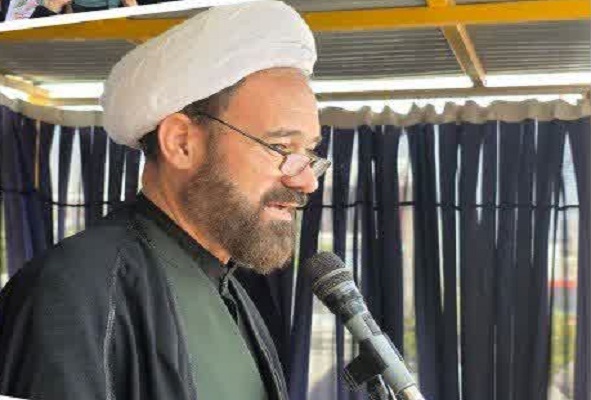 ملت ایران در برابر توطئه‌های دشمنان با قدرت ایستاده است