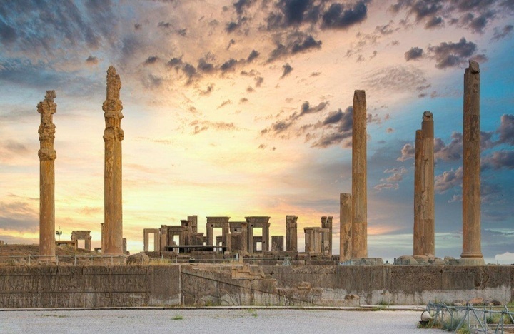 مرمت تخت‌جمشید با تزریق اعتبارات از سر گرفته شد/ تأخیر در اجرای مسیر جدید بازدید گردشگران