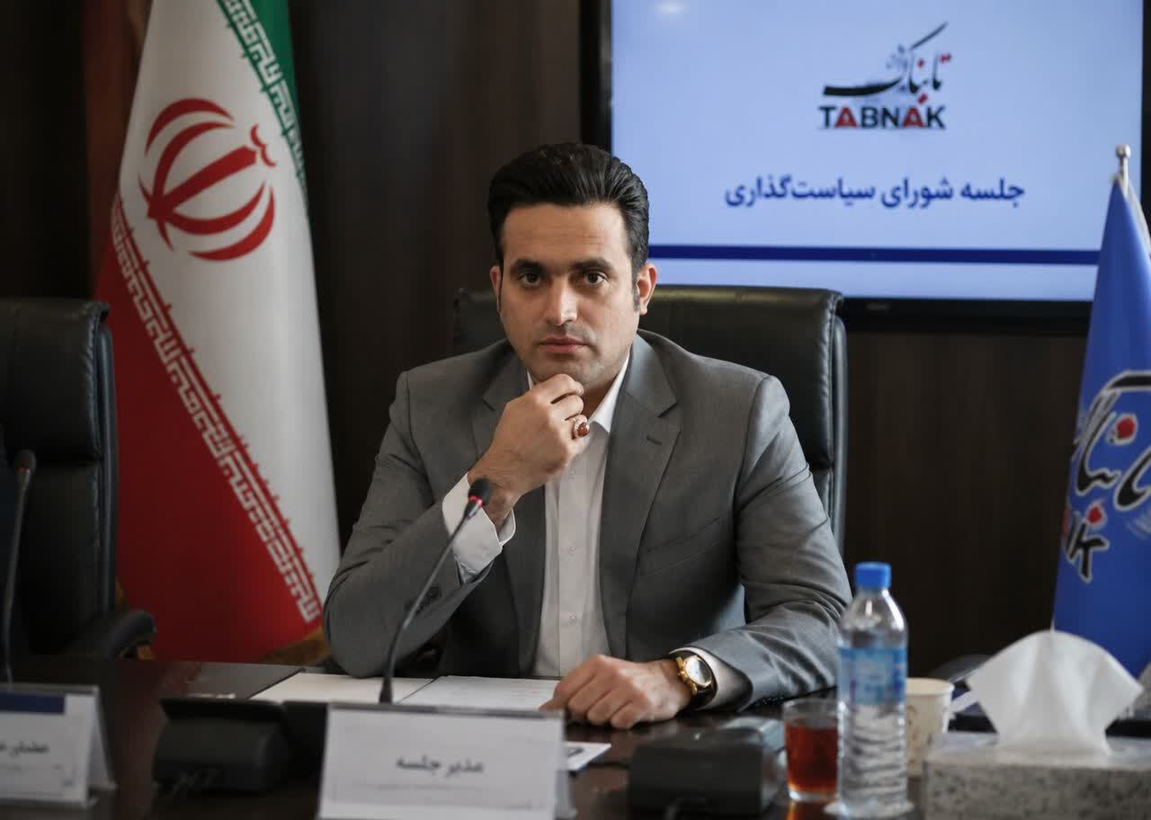 وقتی خبرنگار واقعی دیده نمیشود؛ رسانههای بیهویت، اعتبار خبرنگاری را تهدید میکنند/ آقای ملکی چک کنید وقتی خبرنگار واقعی دیده نمیشود؛ رسانههای بیهویت، اعتبار خبرنگاری را تهدید میکنند/ آقای ملکی چک کنید