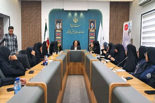 زنان یزد؛ از سهم ۱۷.۹ درصدی در اقتصاد تا مدیریت ۲۰۲ واحد صنعتی زنان یزد؛ از سهم ۱۷.۹ درصدی در اقتصاد تا مدیریت ۲۰۲ واحد صنعتی