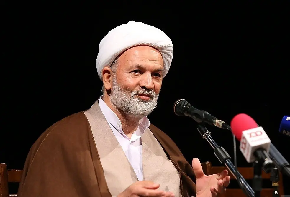 مطالبه یک همتی قم از دولت برای تکمیل آزادراه شهید سلیمانی مطالبه یک همتی قم از دولت برای تکمیل آزادراه شهید سلیمانی