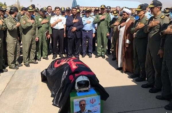 شهادت خلبان سوخو ۲۴ ارتش پس از ماه‌ها احراز شد/ پیکر شهید مجید کاظمی در راه وطن