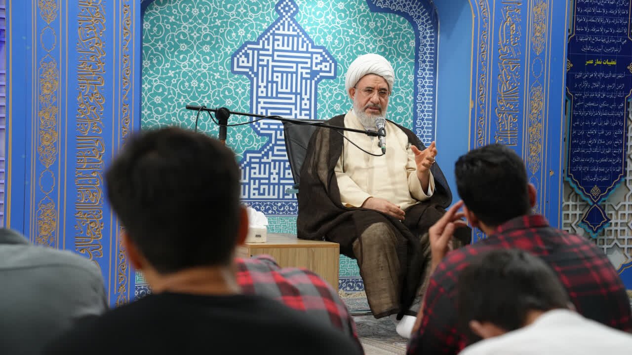 بی‌تفاوتی در برابر ناهنجاری‌های اجتماعی قابل قبول نیست /  تاکید بر اهمیت تداوم حضور مردم در صحنه