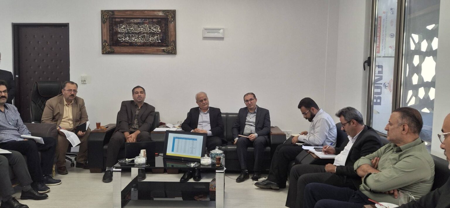 سرمایهگذاری هزار میلیارد تومانی اپراتورها برای توسعه ارتباطات کردستان؛ تدوین نقشه راه شهر هوشمند در دستور کار سرمایهگذاری هزار میلیارد تومانی اپراتورها برای توسعه ارتباطات کردستان؛ تدوین نقشه راه شهر هوشمند در دستور کار