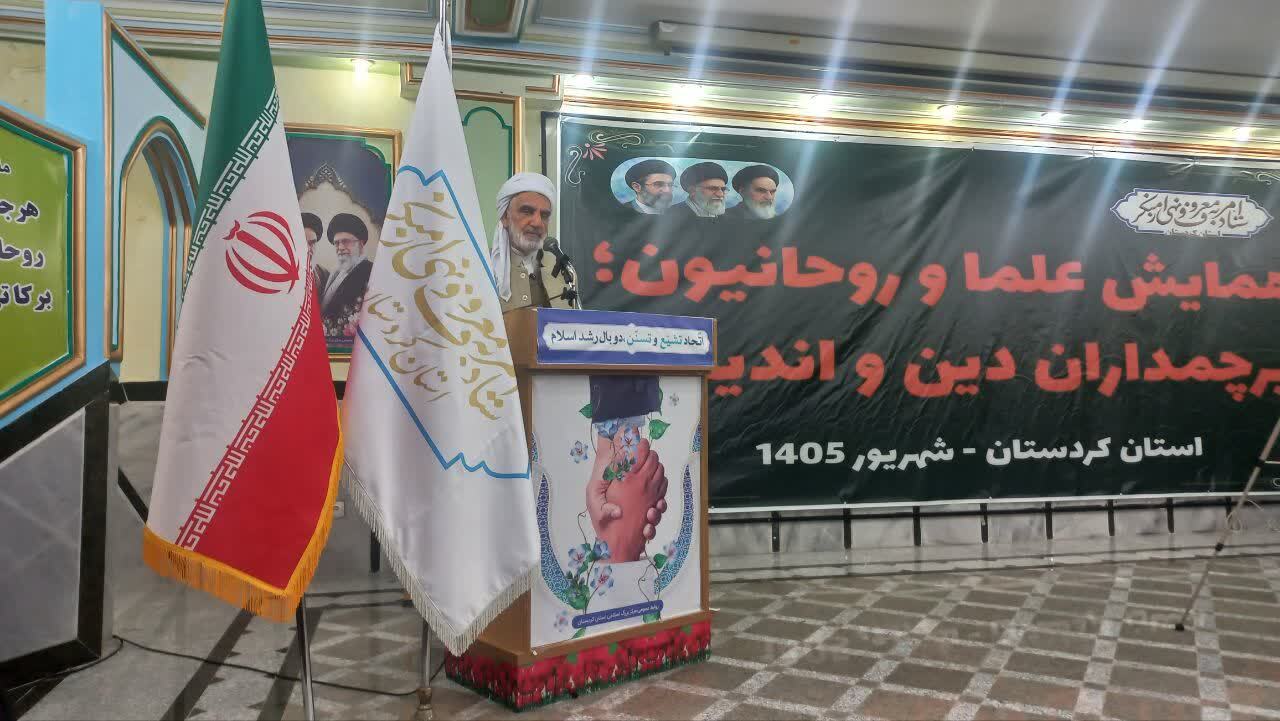 علما چراغ نبوت و رسالت را در طول تاریخ روشن نگه داشتهاند علما چراغ نبوت و رسالت را در طول تاریخ روشن نگه داشتهاند
