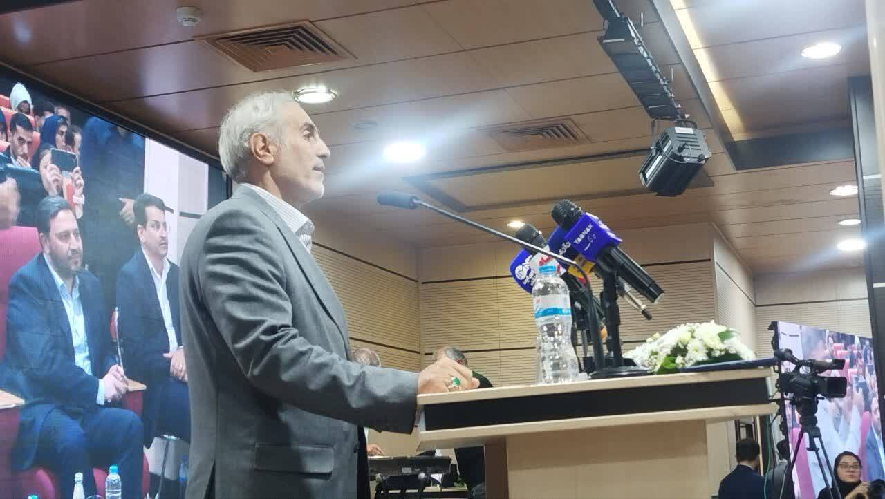 «مرگ بر عدم تسهیلگری» باید شعار جبهه تولید باشد «مرگ بر عدم تسهیلگری» باید شعار جبهه تولید باشد